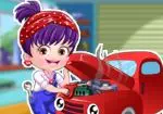 Bebis Hazel klä sig som en mekaniker